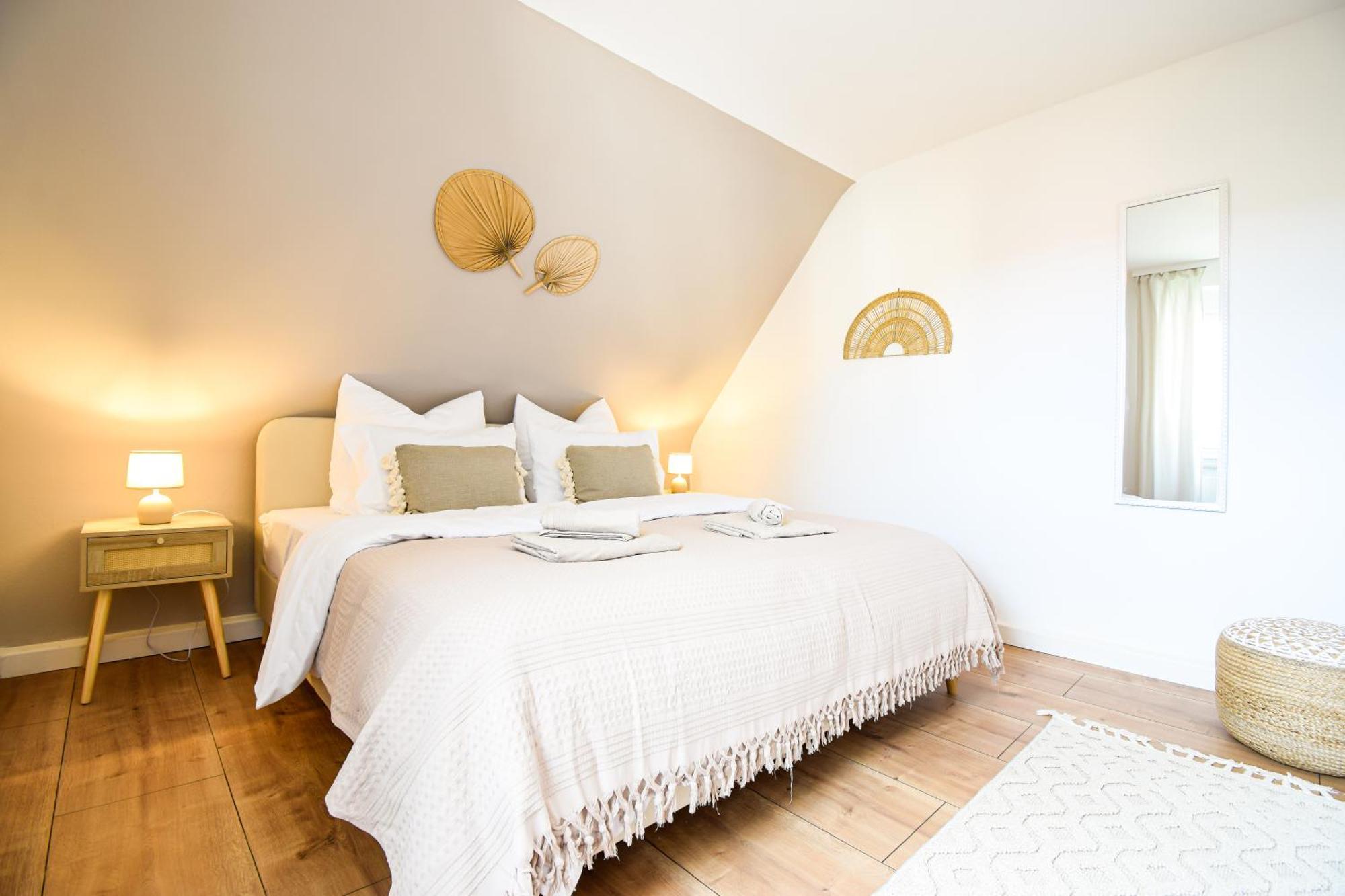 Boho-Apartment - Feel Like Home, Tiny Bathroom & Garage, 60M2 Mühlacker Екстериор снимка