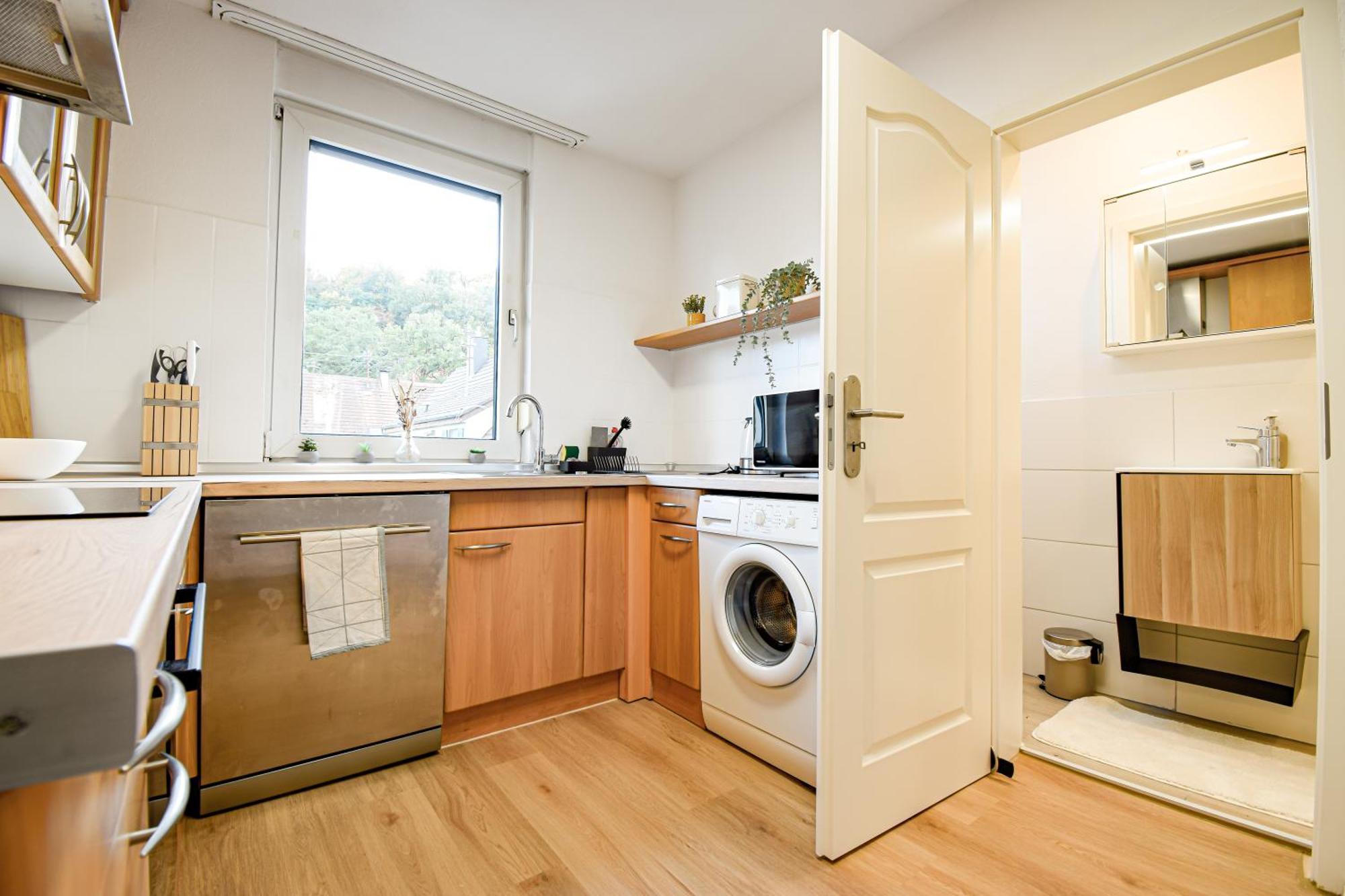 Boho-Apartment - Feel Like Home, Tiny Bathroom & Garage, 60M2 Mühlacker Екстериор снимка