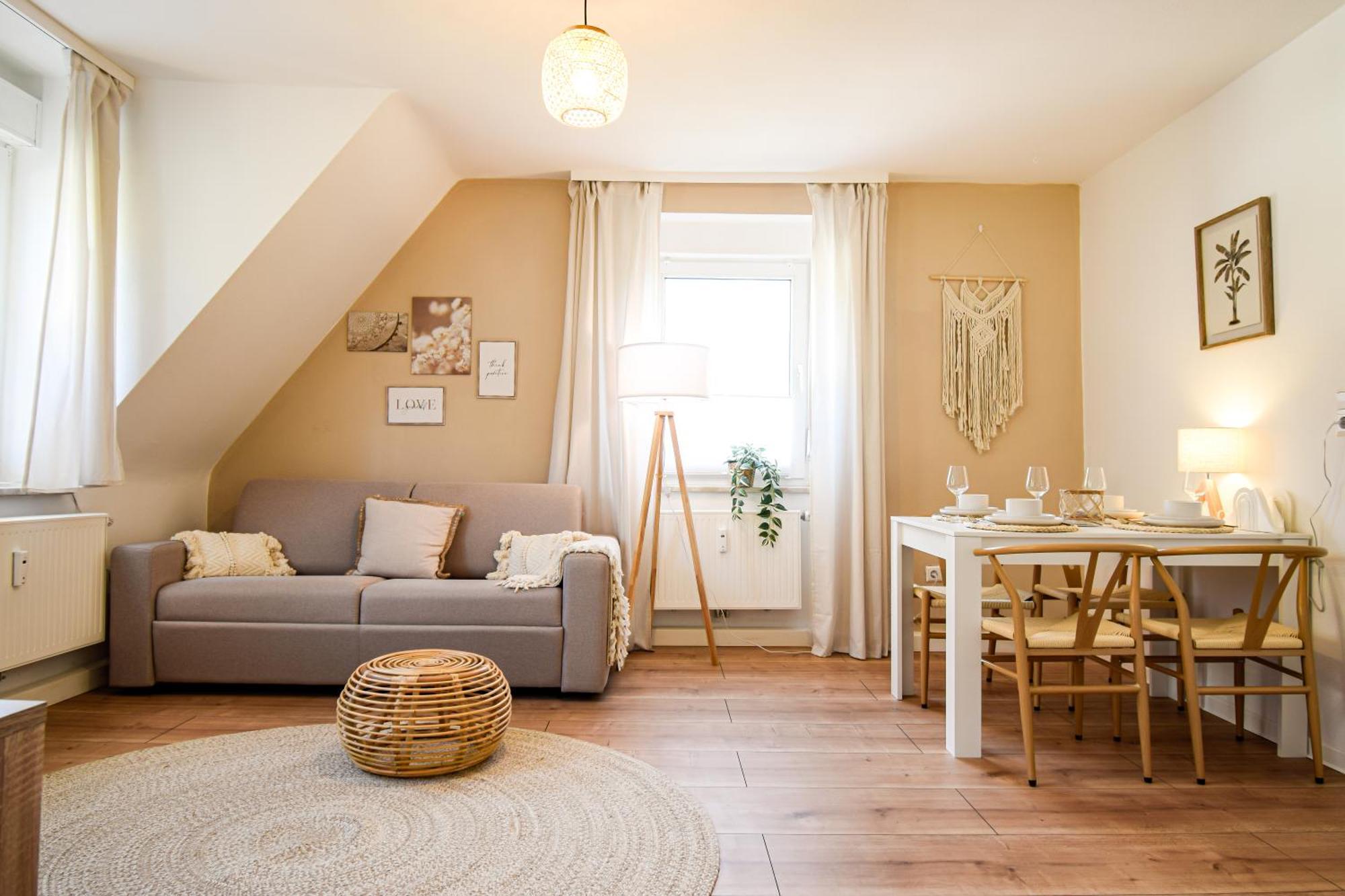 Boho-Apartment - Feel Like Home, Tiny Bathroom & Garage, 60M2 Mühlacker Екстериор снимка
