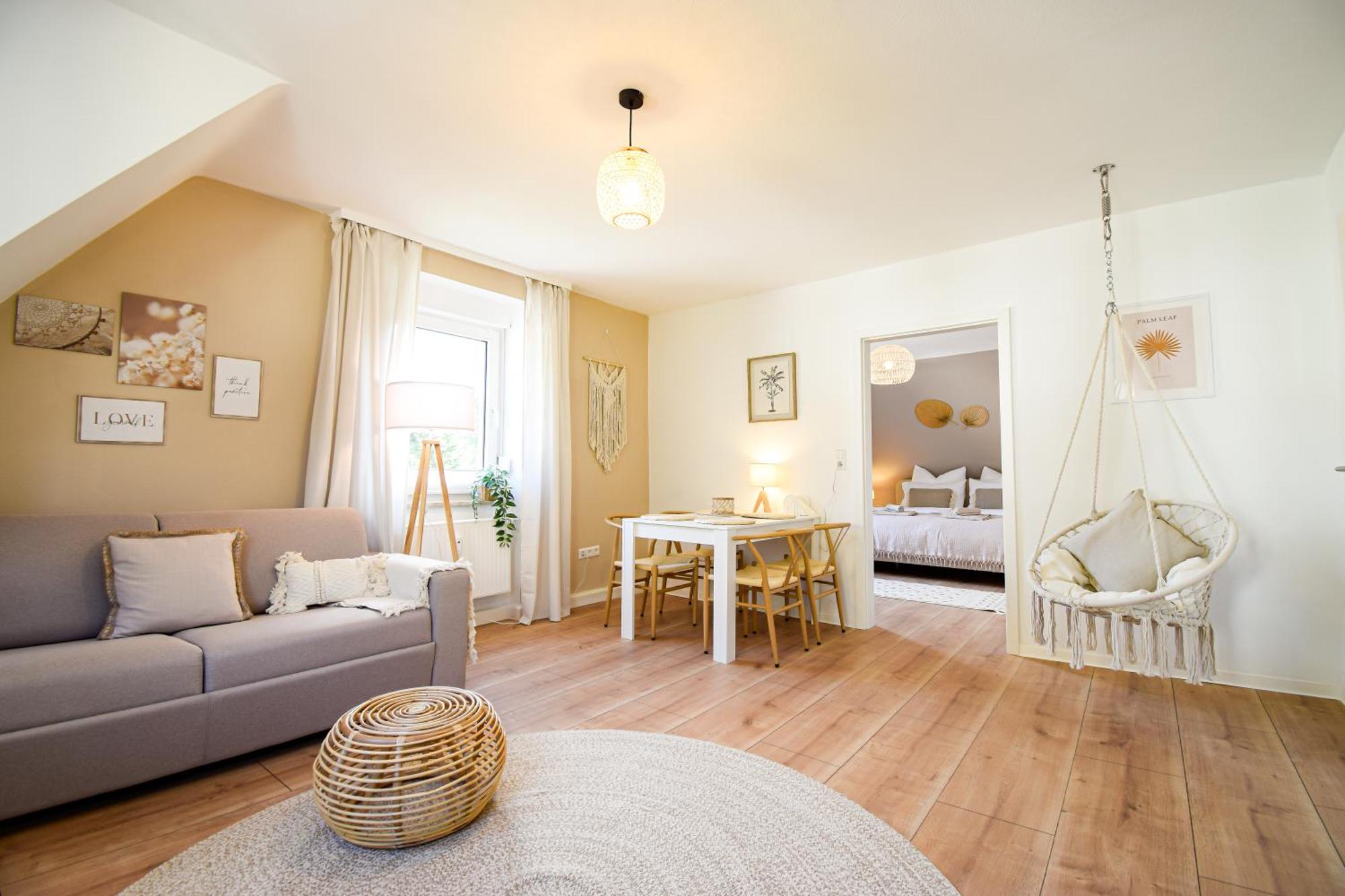 Boho-Apartment - Feel Like Home, Tiny Bathroom & Garage, 60M2 Mühlacker Екстериор снимка