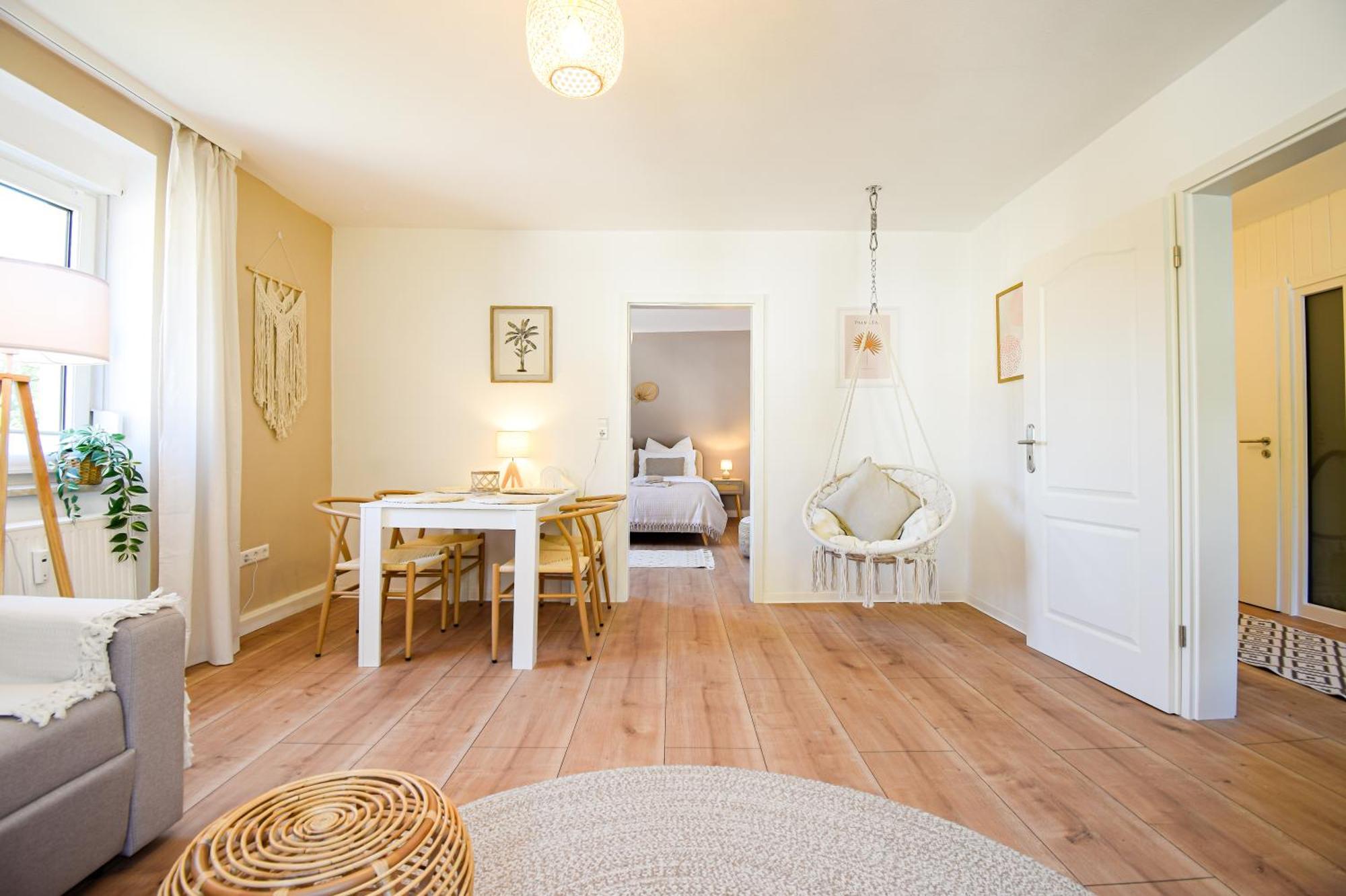Boho-Apartment - Feel Like Home, Tiny Bathroom & Garage, 60M2 Mühlacker Екстериор снимка